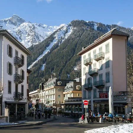 Sleeps 2 Chamonix