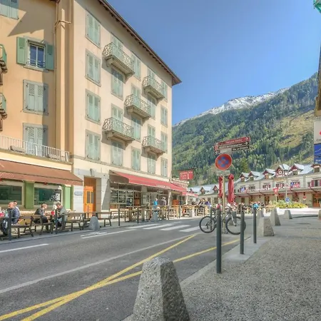 Sleeps 2 * Chamonix